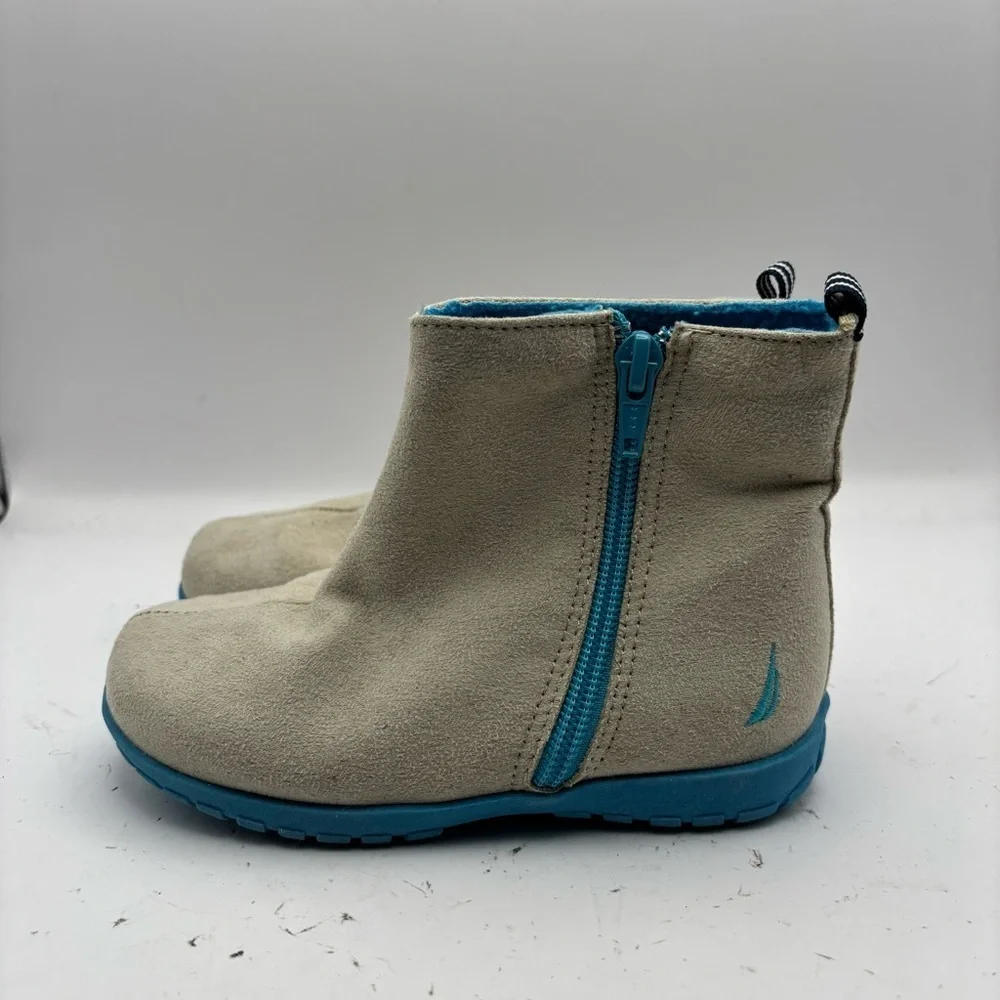 Nautica Kids Gray and Blue Fleece Lined Boots Size 10